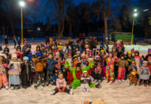 Báječný Karneval na ledě zaplnil kluziště u Sokolovny. V mrazu se děti zahřály vytrvalým bruslením