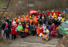 „Tady dělají dobré řízky!“ Masopustní maškary už svoji Neubuz dobře znají